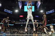 Deadspin | NBA roundup: Spurs off to first 5-0 start in team history