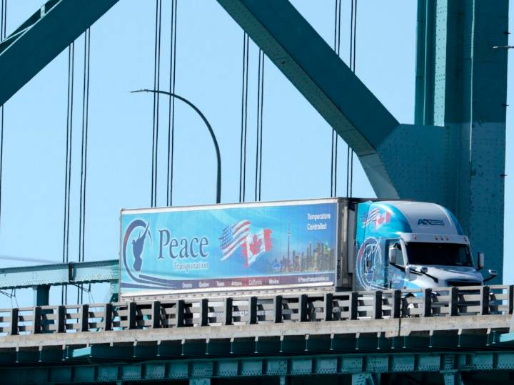 Trump: U.S. tariffs on heavy truck imports to begin Nov. 1