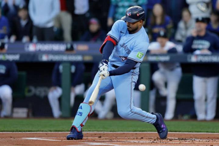 Blue Jays remove Anthony Santander from ALCS roster