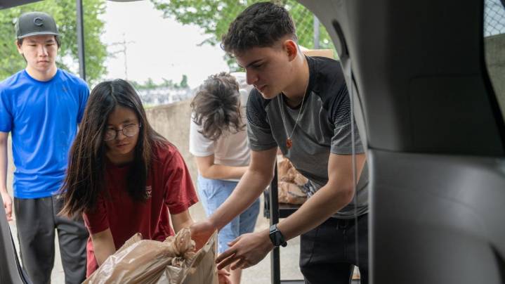 Louisville’s No Kings march to support immigrant families through Southern High School project