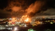Incendio masivo en refinería a las afueras de Los Ángeles 🎥