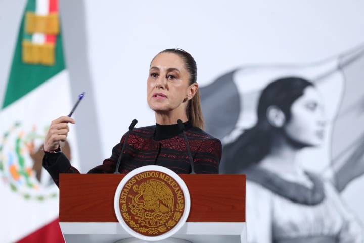Sheinbaum defiende el impuesto a las bebidas azucaradas para que “se consuman menos”