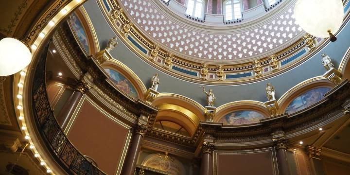 Iowa House Democrats ask Iowa Board of Regents to refuse higher education compact