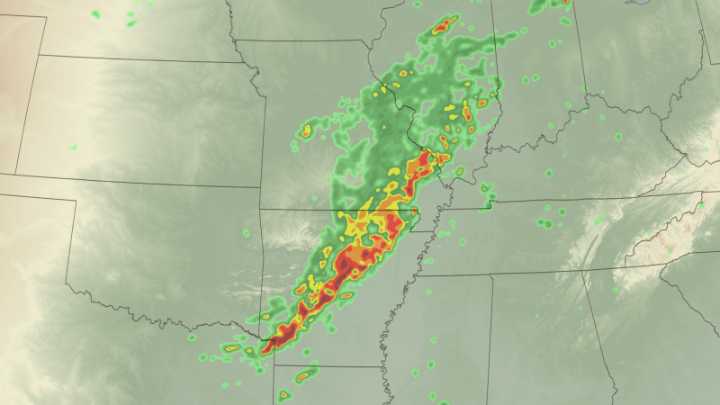 Severe thunderstorms with dangerous winds, isolated tornadoes threaten South and Midwest this weekend