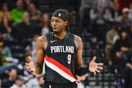 Deadspin | After Chauncey Billups' arrest, Blazers return to work vs. Warriors