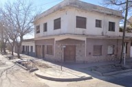 La obligaron a entrar a su casa, la ataron junto a sus hijos y escaparon con más de $84 millones