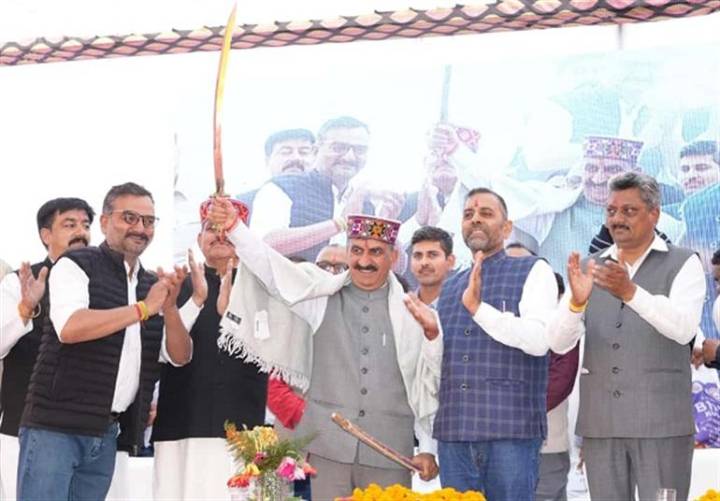 Himachal : CM announces up-gradation of Barsar hospital to 100 bed