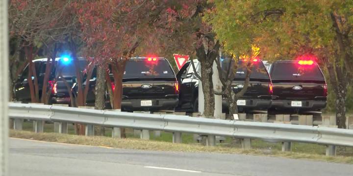 Man in motorized wheelchair dies after hit by car on Midlothian Turnpike