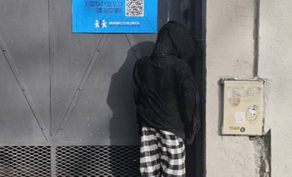 Otro ingenioso llamado de atención para no dejar solos a los chicos perdidos