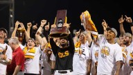 Giants hire Tennessee's Vitello as manager, gambling on a college coach with no pro experience