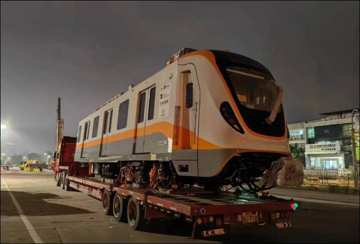 Línea 4 del Tren Ligero podría iniciar operaciones en diciembre, anuncia Pablo Lemus