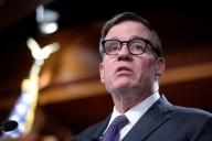 WATCH: Warner criticizes Trump administration's exclusion of Democrats from boat strikes briefing