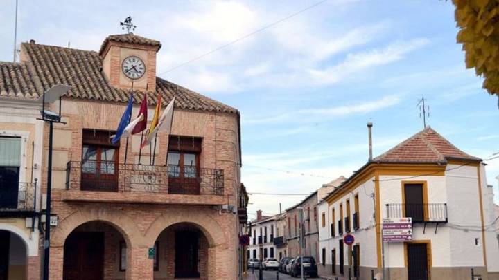 Un incendio en una residencia de mayores de Carrión de Calatrava deja un fallecido y 96 usuarios desalojados