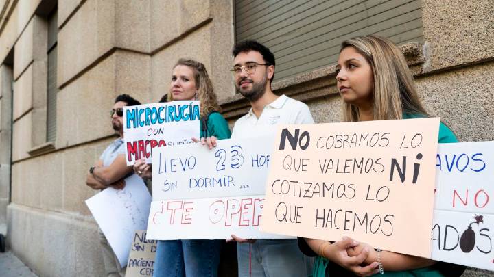 Los médicos extremeños vacían consultas y vuelven a la calle: "Con estas condiciones, la sanidad pública peligra"