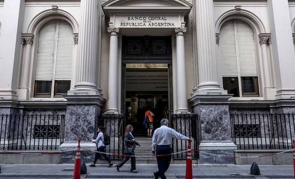 Siguen subiendo todos los dólares pese a la confirmación de Bessent de seguir interviniendo en el mercado