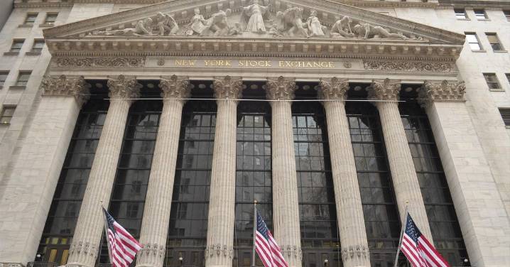 Acciones y bonos argentinos se disparan en Wall Street tras el triunfo de Milei