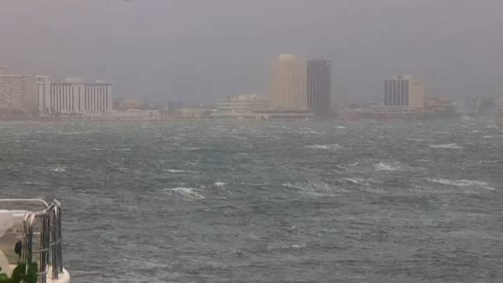 Estas son las imágenes en directo de la llegada del poderoso huracán Melissa a Jamaica