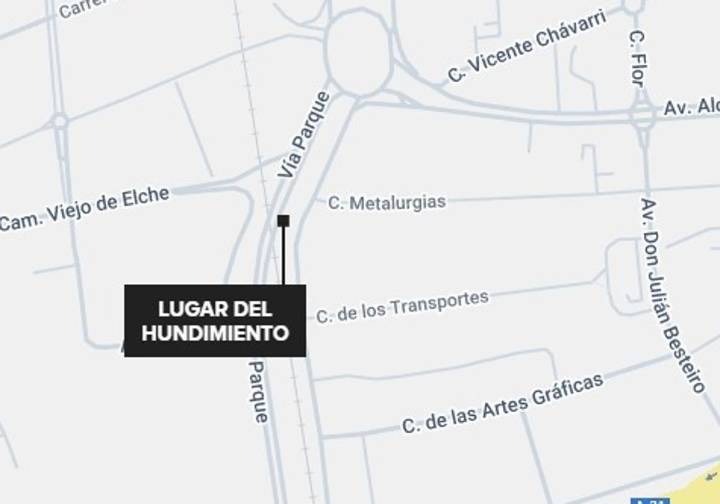 Un hundimiento de calzada obliga a cortar la Vía Parque de Alicante en sentido norte