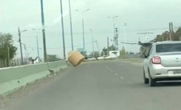 Peligro: un tanque de agua voló hasta la ruta 39