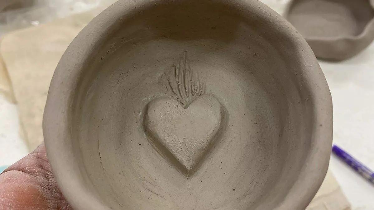 ¡Tienes que verlas! ICA concluye su ciclo de talleres de arcilla y cerámica con esta exposición de piezas hechas a mano