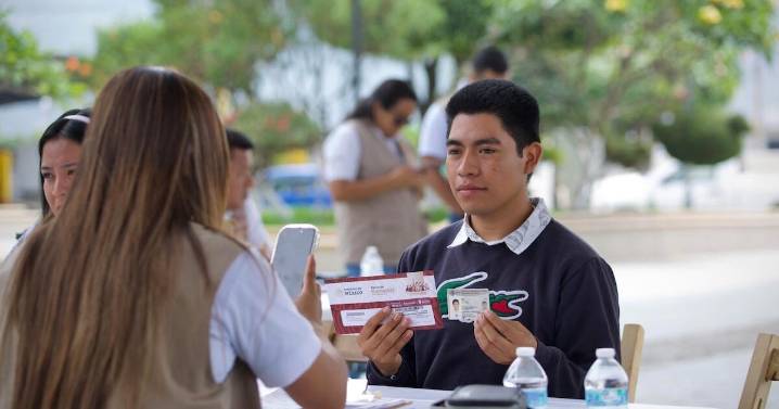 Beca Benito Juárez 2025: cuándo entregarán las tarjetas Bienestar y cuál será el próximo pago