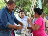 Familias damnificadas de San Martín reciben apoyo del Gobierno estatal