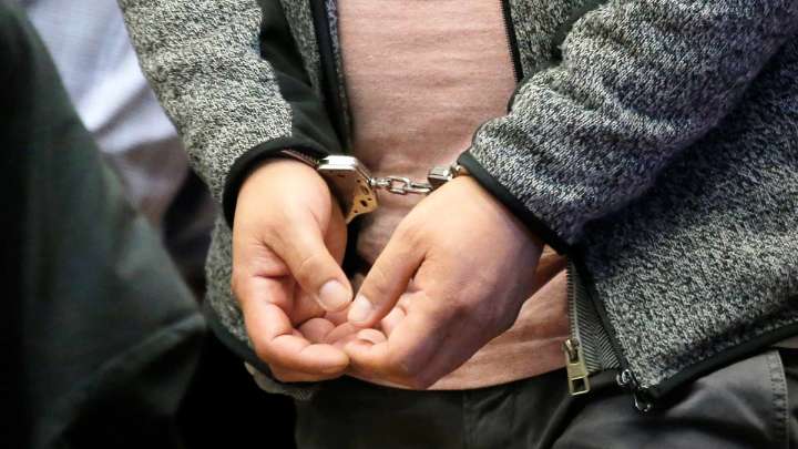 Cadena perpetua por homicidio en un motel: Fingió interés amoroso por otro hombre para matarlo y robarle
