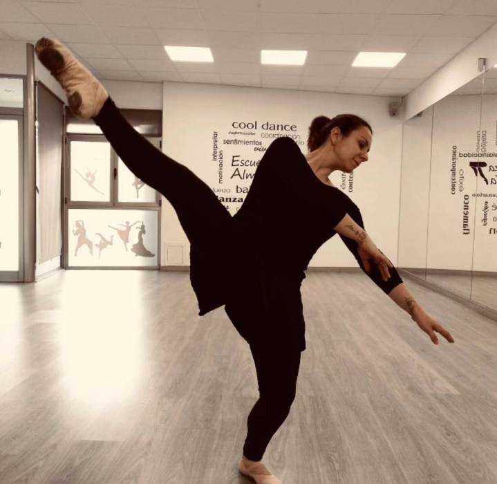 Cristina Peces, bailarina y emprendedora moracha que acaba de abrir su academia: "Montar un negocio es algo que haces con miedo"