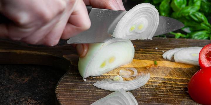 Cortar cebolla sin lágrimas, la ciencia tiene la clave