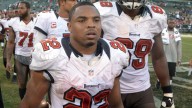 Oakland police confirm former NFL RB Doug Martin died in policy custody