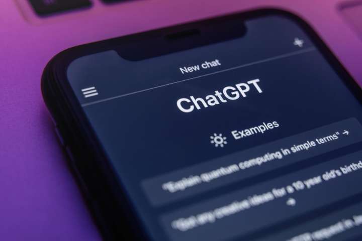 OpenAI revela que más de un millón de usuarios hablan sobre suicidio con ChatGPT