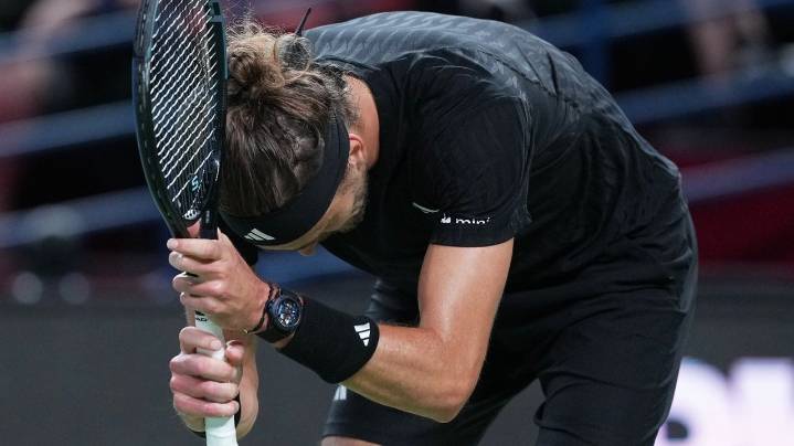 Zverev ousted by 54th-ranked Rinderknech in third round of Shanghai Masters