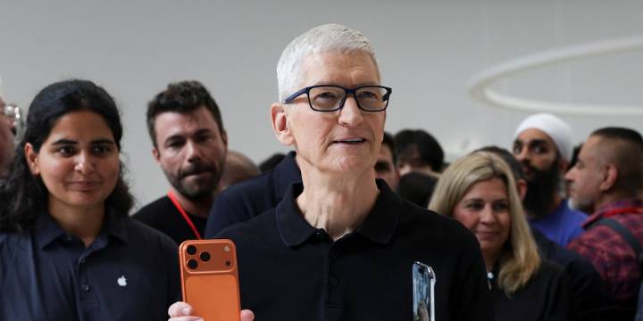 Apple se prepararía para un cambio inminente: la salida de su CEO, Tim Cook