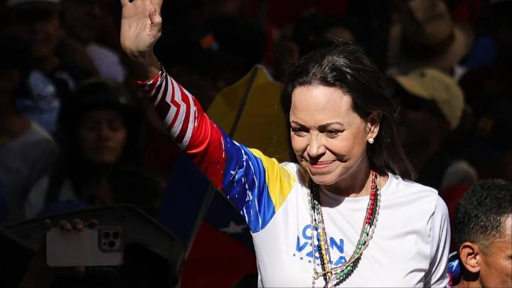 La líder opositora venezolana María Corina Machado se entera de que recibió el Premio Nobel de la Paz
