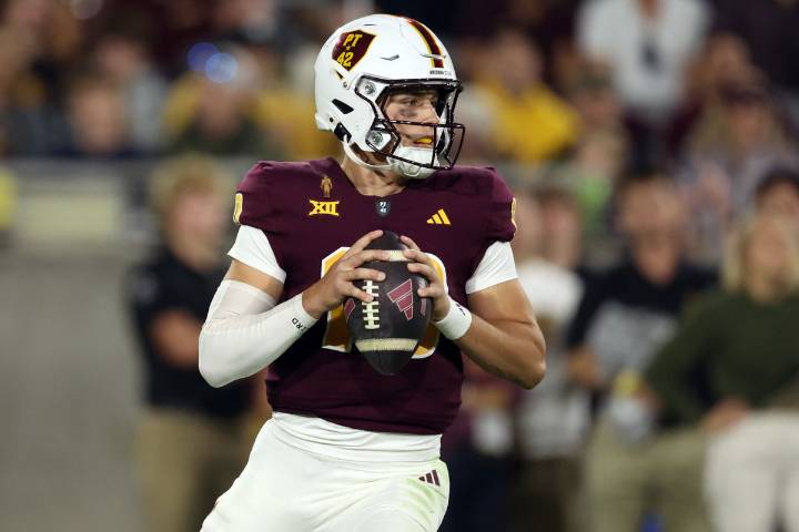 ASU Injury Update: Kenny Dillingham Forced to Come Clean on Sam Leavitt’s Health After Major QB News Kenny Dillingham threw light on Sam Leavitt's comeback from injury, amid some uplifting news from t