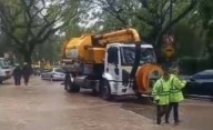 Se rompió un caño de agua en Belgrano y se inundaron las calles: el caos del tránsito