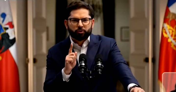 La dura crítica del Presidente Boric a José Antonio Kast en plena cadena nacional