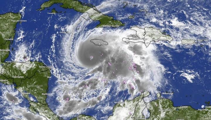 Alerta en el Caribe: Melissa se transforma en huracán de categoría 5 y amenaza a Jamaica