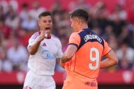 Matías Almeyda se afirma como técnico tras goleada histórica del Sevilla al Barcelona