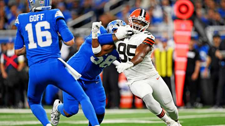 What Browns star defender said about Vikings offensive line injuries