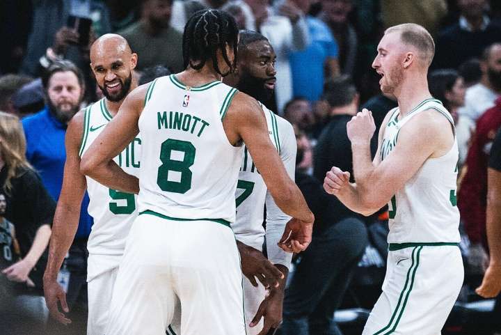 Celtics se impuso a Cavaliers 125
