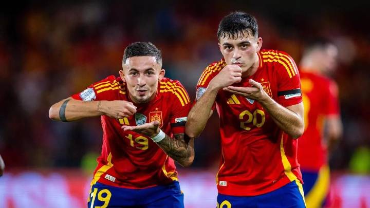 Pedri y Yeremy Pino, los Zipi Zape canarios de la Roja con pasado en la UD Las Palmas