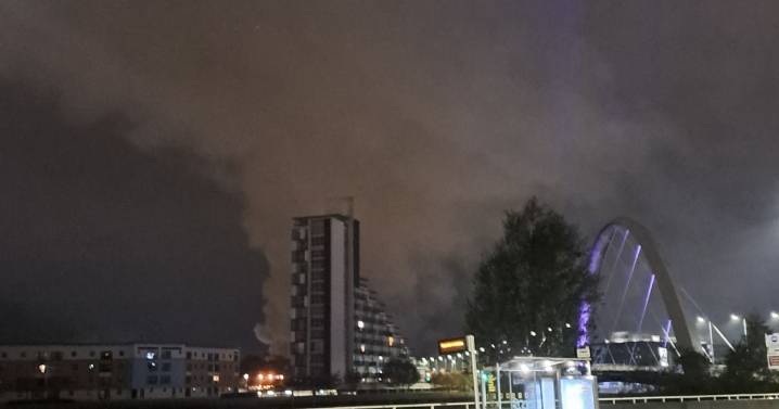 Fire rips through Glasgow church overnight as motorists warned 'avoid area'