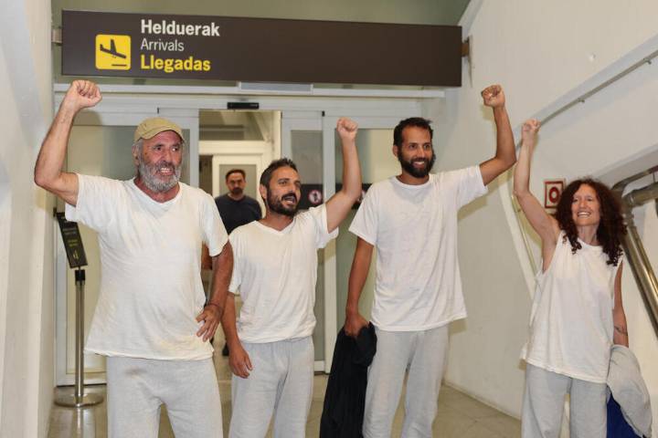 Llegan a España los 27 integrantes españoles de la Flotilla