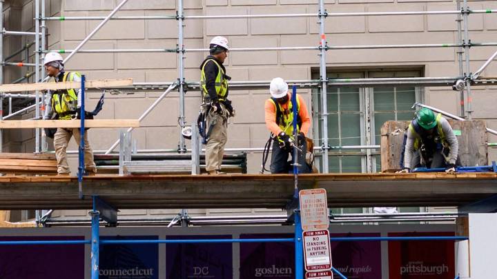 Estados Unidos pone fin a la extensión automática de los permisos de trabajo para ciertos migrantes