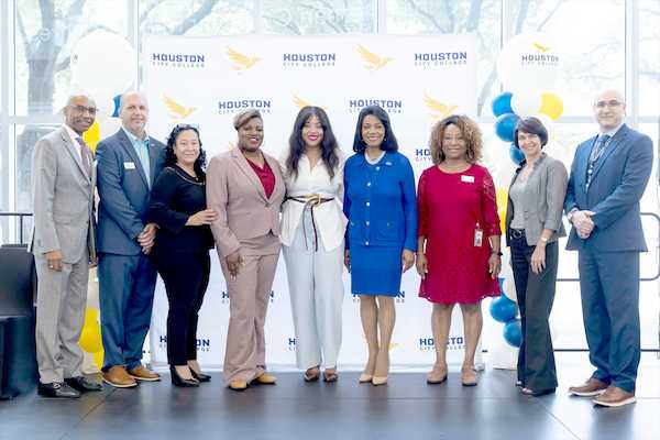 Texas State Representative Lauren Ashley Simmons Visits Houston City College