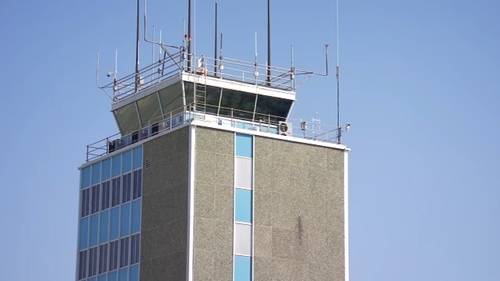 Fresno-Yosemite International air traffic controllers miss first paycheck amid government shutdown