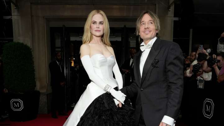 Nicole Kidman and Keith Urban’s daughter Sunday Rose puts on brave face as she walks in Paris Fashion Week after split