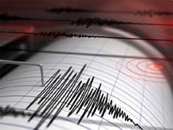 Strong Earthquake Hits Turkey, Causing Buildings to Collapse