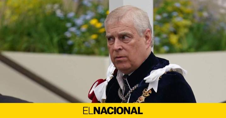 Carlos III retira el título de "príncipe" a su hermano Andrés por el caso Epstein